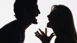 الخلافات الزوجية الصغيرة… كيف نمنعها من التحول إلى كبرى؟