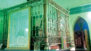 "المديح النبوي".. ملاحم شعرية في الشوق لجنابه الكريم