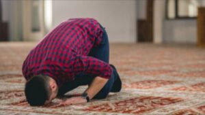 سنن وأذكار أربع ركعات