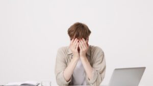 إشغال الشباب بالشهوات داء العصر