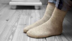 المسح على الخفين يوضح تعامل الفقه الإسلامي مع حاجات الناس اليومية