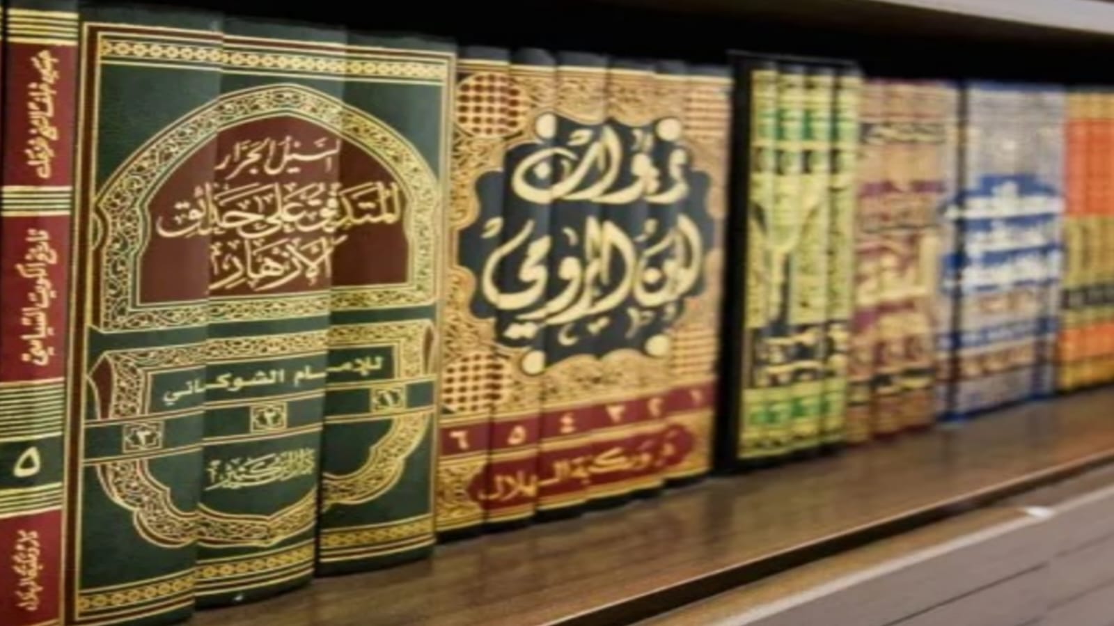 "تزوجوا ولا تطلقوا، فإن الطلاق يهتز له العرش".. حديث موضوع!!!