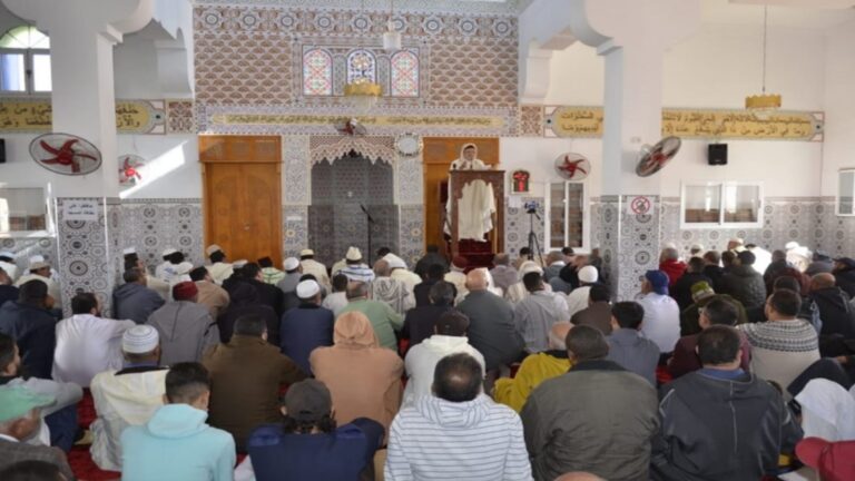 خطبة الجمعة والخطيب