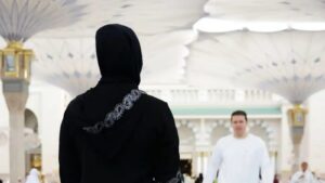 خروج المرأة للحج.. مرونة فقهية وتوازن بين النصوص والمقاصد