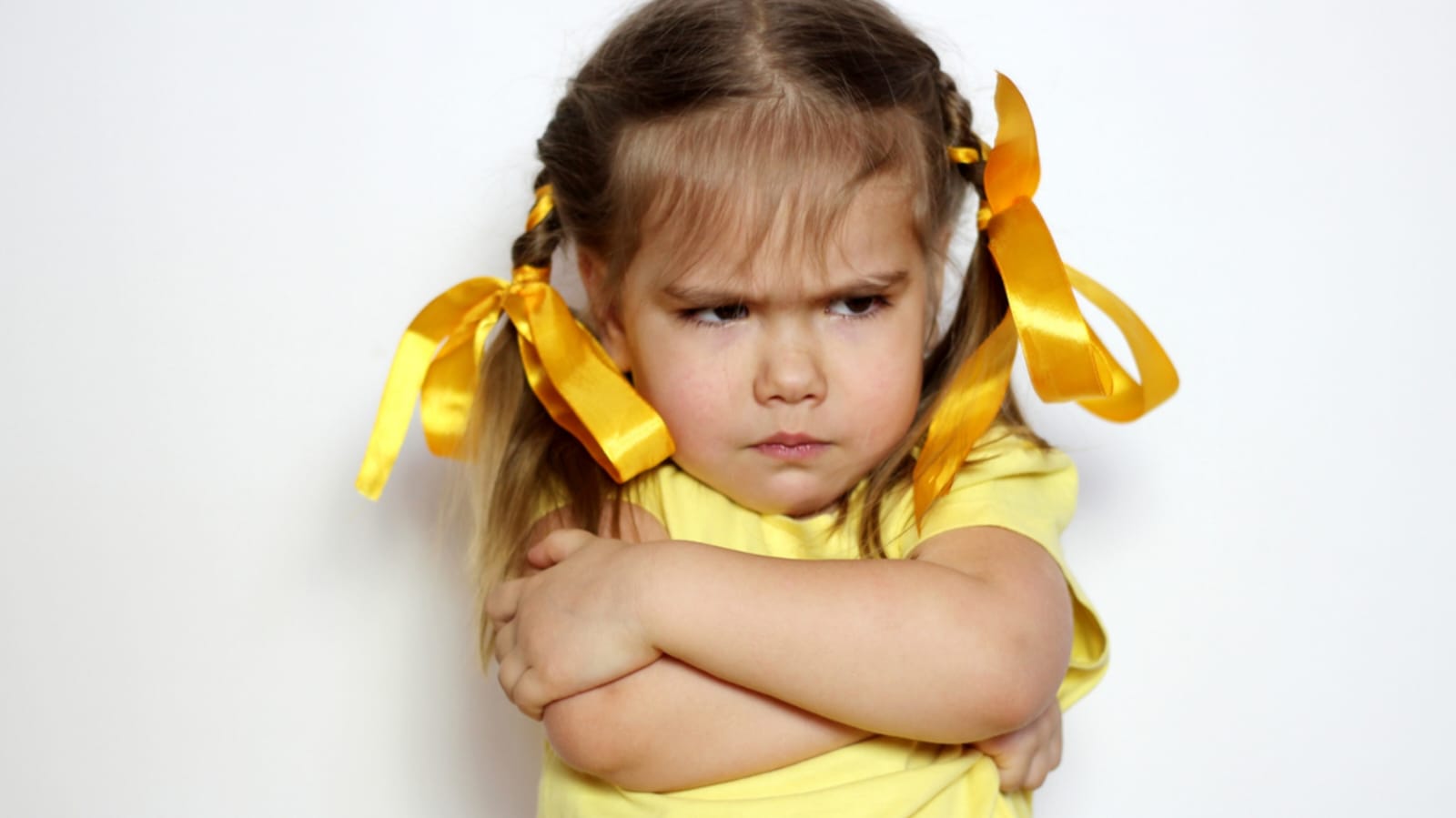 كيف أتعامل مع عناد الأبناء دون فقدان الصبر؟