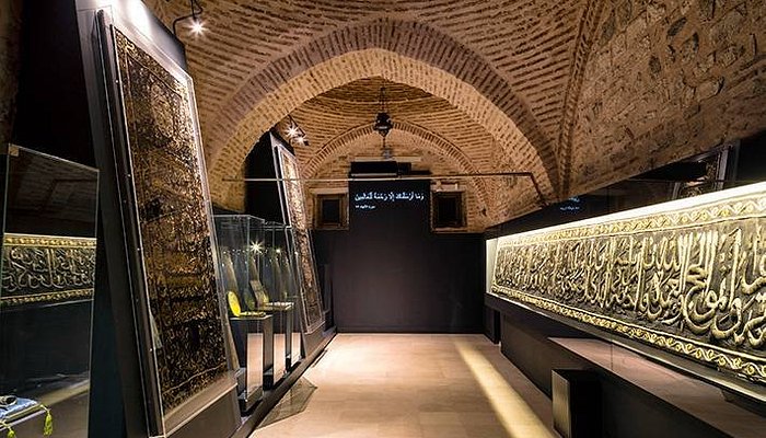 الأدب الإسلامي في اللغة التركية: جذور ضاربة في عمق التاريخ