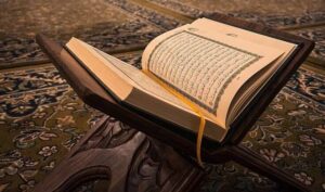 " لَا فِيهَا غَوْلٌ".. خمر الجنة لذة بلا ألم