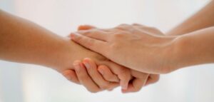 ا تفضحه بنظرة ولا تُطفئ رجاءه بتوبيخ.. رفقًا بالمذنبين