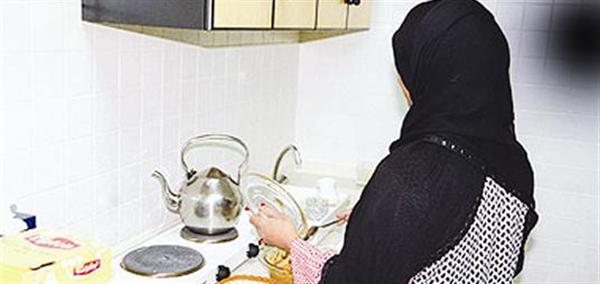 عملهم في بيتك ساحةَ رحمةٍ لا ميدانَ استعلاء .. رفقًا بالخدم