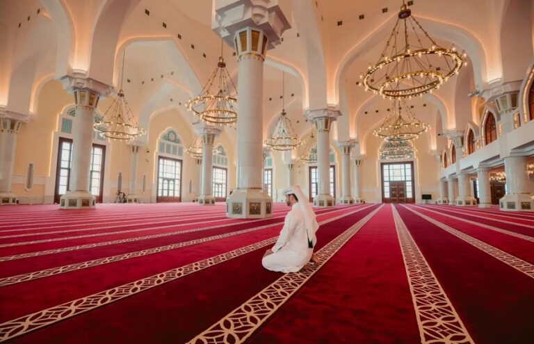 بين الصفوف الأولى ونزول البَرَد: ماذا تقول الرؤيا؟