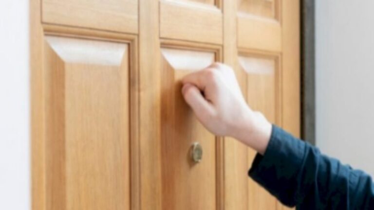 الاستئذان.. أدب رفيع يحفظ الخصوصية ويصون الحقوق