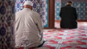 أربع ركعات قبل صلاة العصر.. رحمة تتنزل وفضل لا يُفوَّت