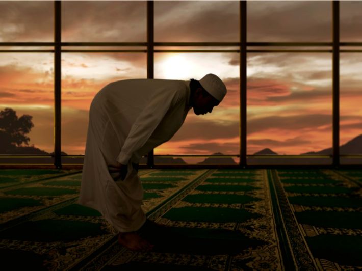 الركوع .. هيئة متوازنة بعيدة عن التكلف والإهمال