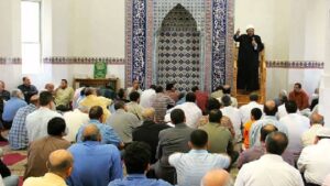 الخطبة المؤثرة.. تناغم صوت الداعية مع نبض الجمهور