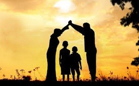 التعاون بين الزوجين أساس الحياة الأسرية المستقرة