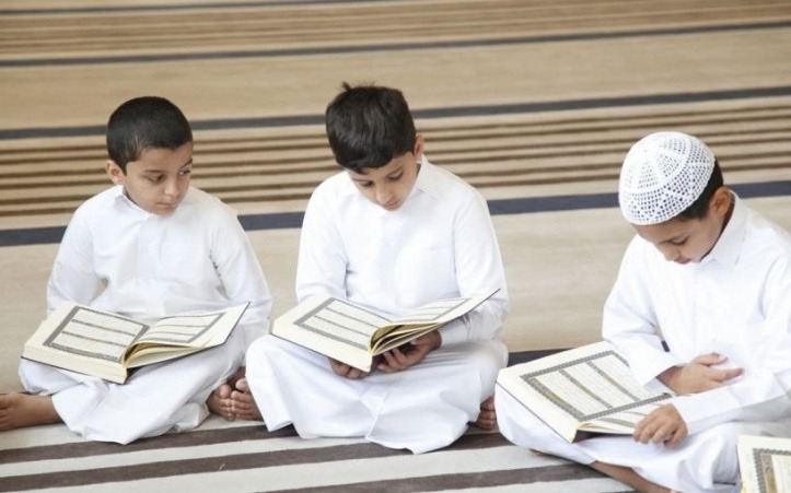 أهمية تحفيظ القرآن للأطفال وأثره على أخلاقهم وتدينهم
