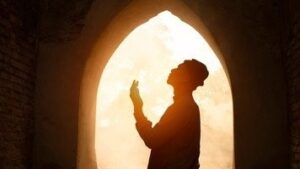 دعوة زوج صالح كشفت محاولة إفساد زوجته 