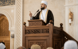 الخطاب الديني الواعي حصن الأمة ضد الأفكار الدخيلة المفسدة