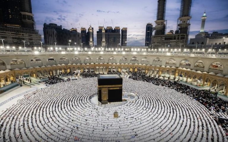 هيئة الحرمين تدعو زوار مكة إلى زيارة معرض «في رحاب الحرم»