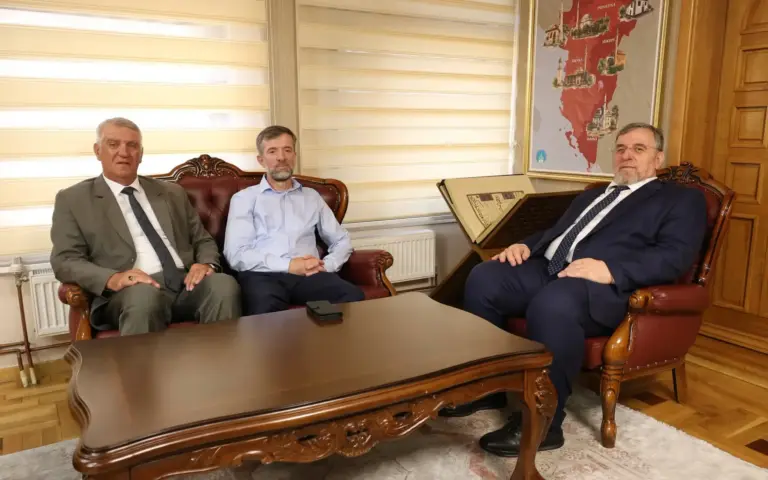 المشيخة الإسلامية في كوسوفا تعزز جسور التواصل مع مسلمي المهجر