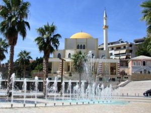 المسجد الكبير في دوريس..