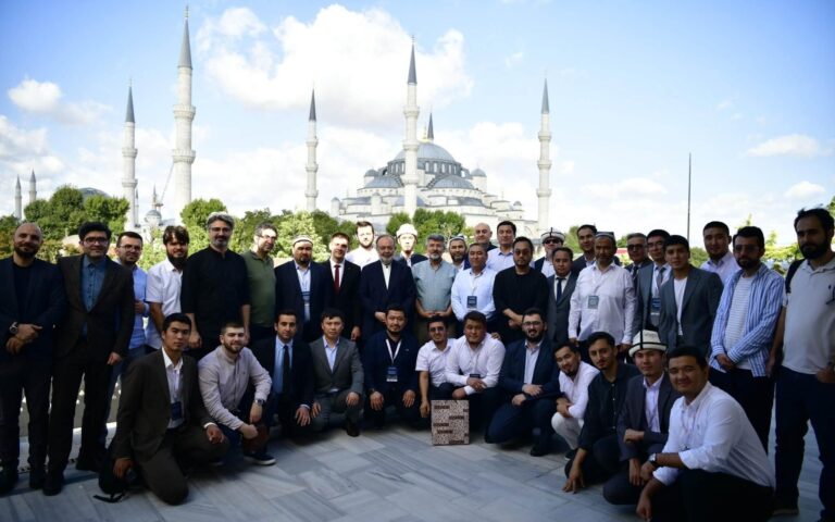 ملتقى «ما وراء النهر»