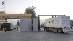 الإمارات تواصل دعم غزة بـ55 شاحنة مساعدات خلال أسبوع