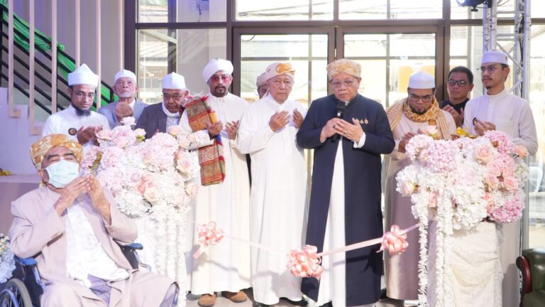 افتتاح مبنى وقفي استثماري بمسجد لواء الإسلام في بانكوك