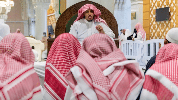 معهد الحرم المكي يواصل نشر العلوم الشرعية بأساليب تعليمية حديثة